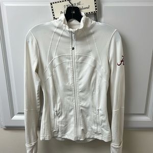 Lululemon Define Nulu jacket with script A size 6